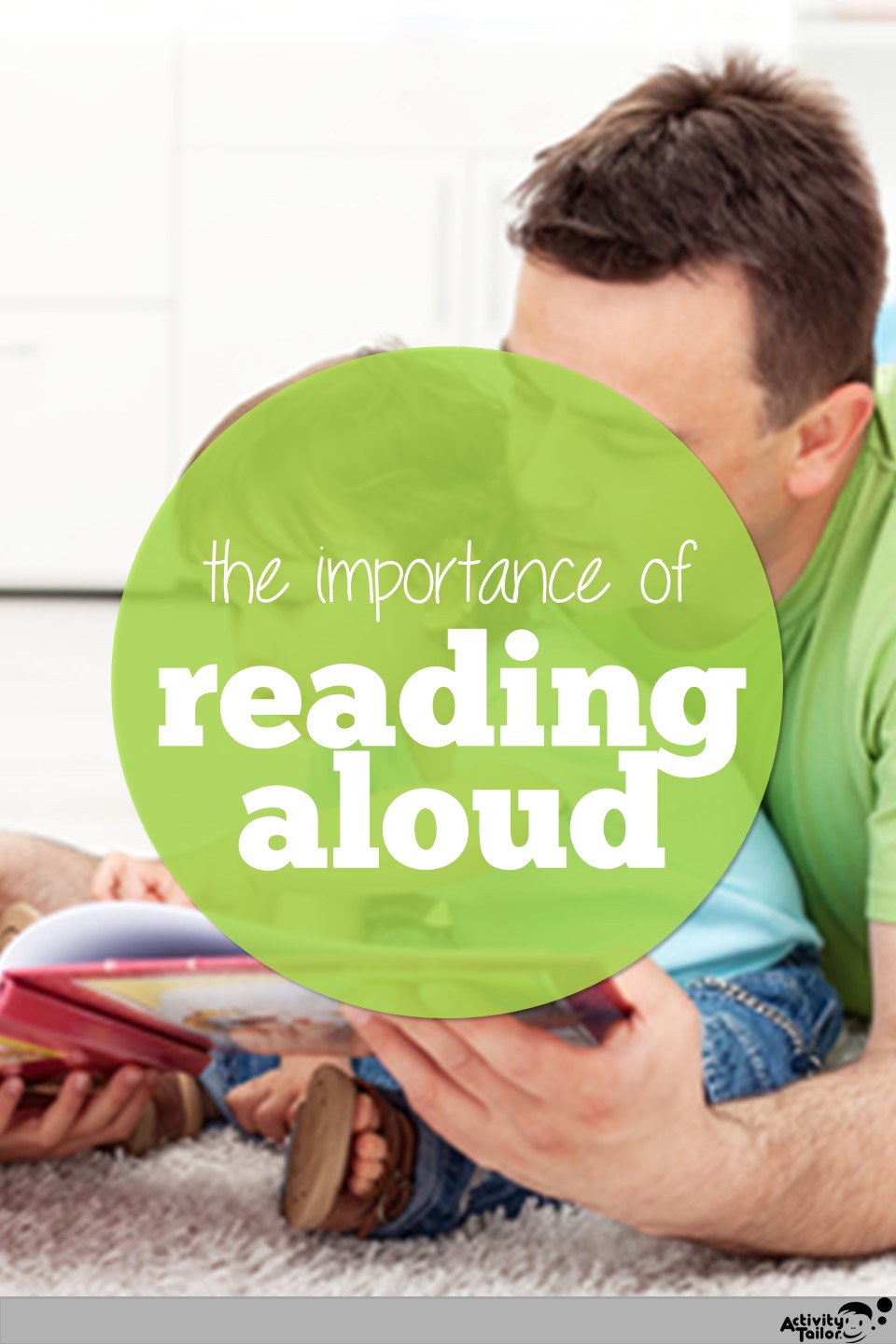 Dad and toddler reading aloud